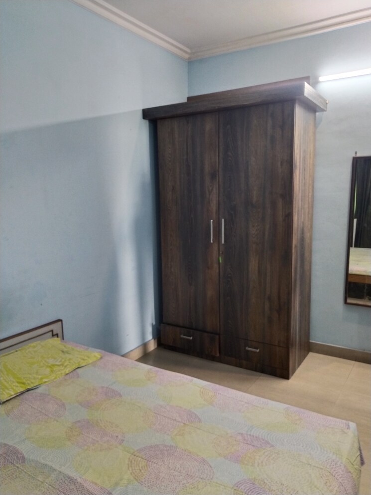 Room, gomti nagar 1 RK 300 Sq.Ft. Builder Floor In Gomti Nagar Lucknow 9809330