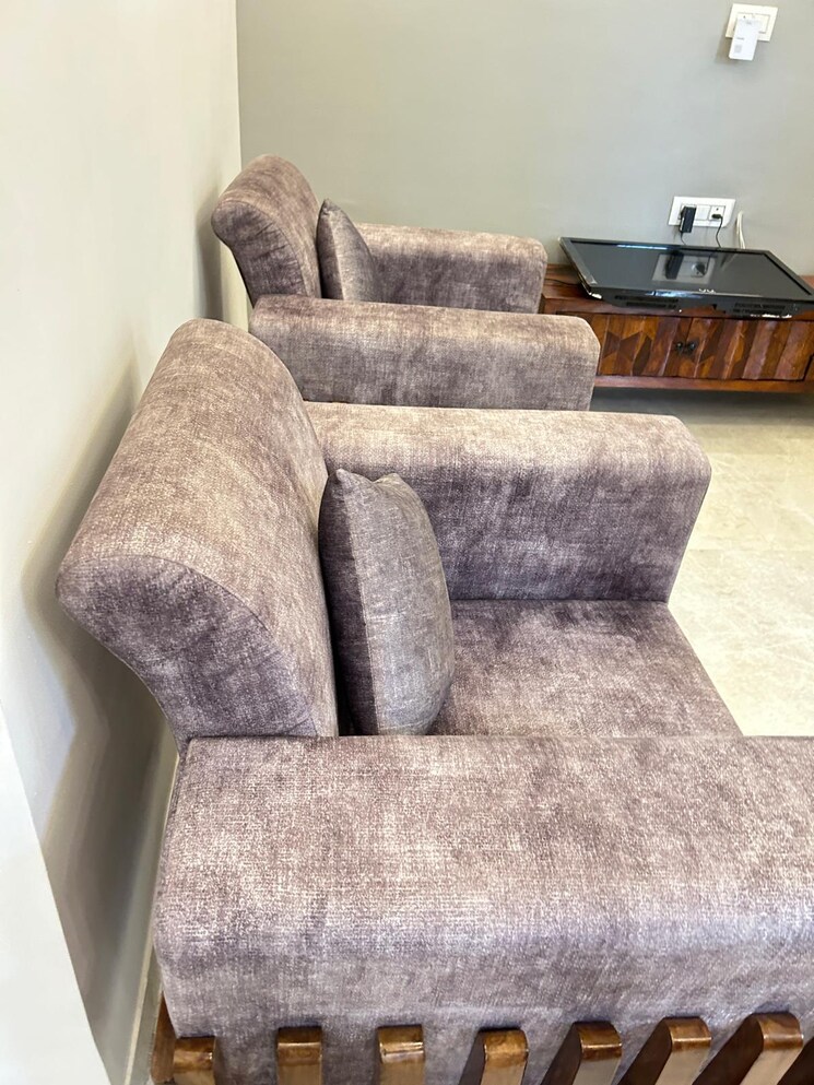 Living Room, sushant-vyapaar-kendra 2 Bedroom 1250 Sq.Ft. Builder Floor In Sector 43 Gurgaon 9809357