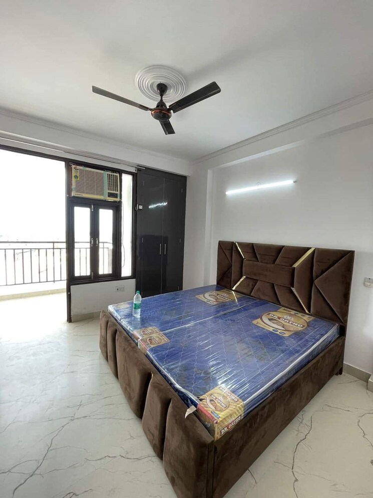 Bedroom, freedom fighters enclave 1 Bedroom 450 Sq.Ft. Builder Floor In Freedom Fighters Enclave Delhi 9809408
