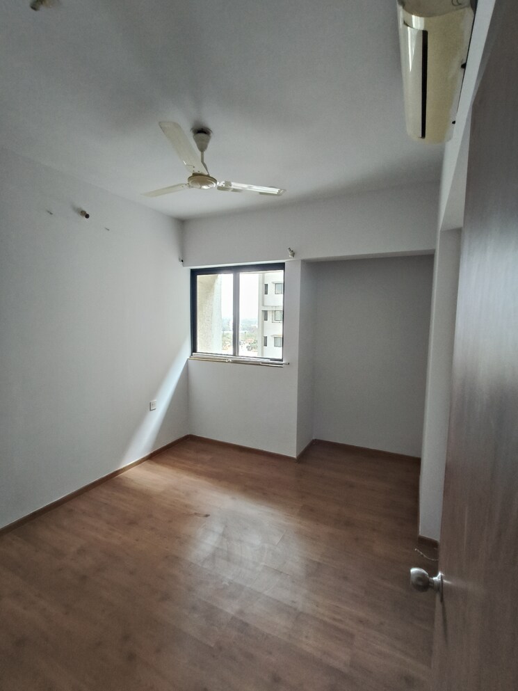 Room, lodha-palava-urbano-g-and-h 2.5 Bedroom 738 Sq.Ft. Apartment In Dombivli East Thane 9809499