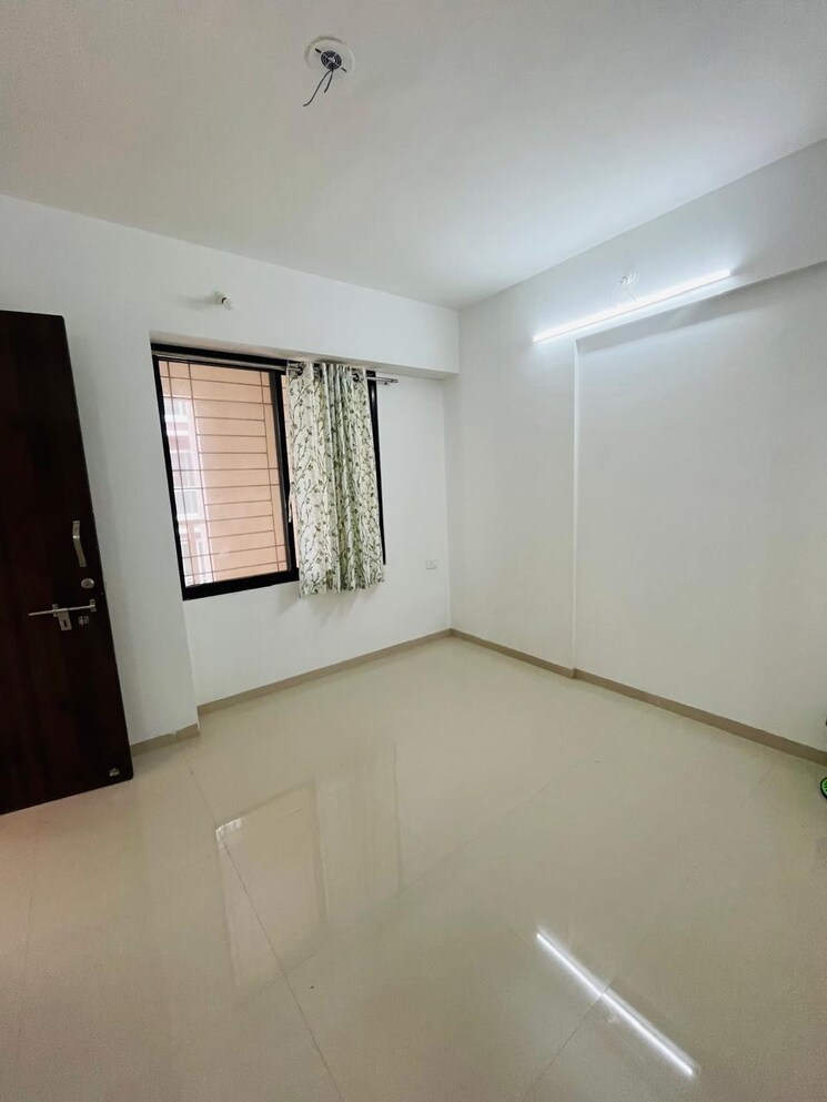 Room, oxy-beaumonde 1 Bedroom 680 Sq.Ft. Apartment In Viman Nagar Pune 9809588