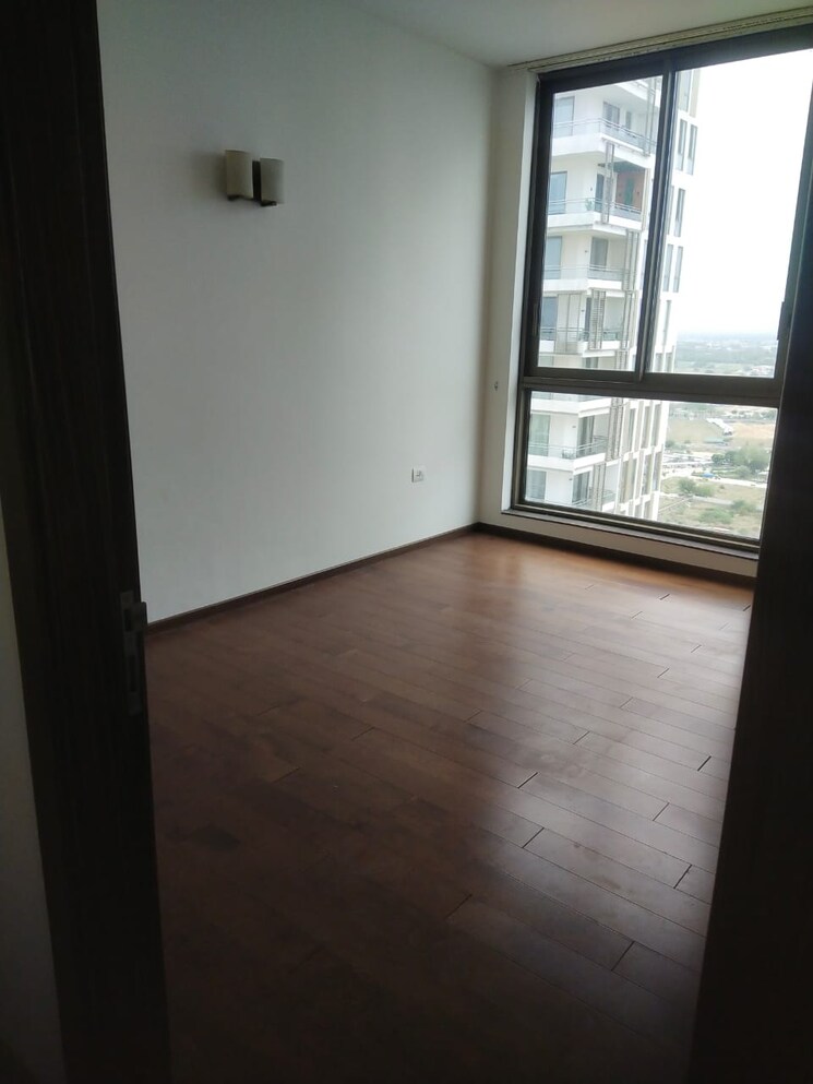 Cover Image, m3m-golf-estate 3.5 Bedroom 3112 Sq.Ft. Apartment In Sector 65 Gurgaon 9809595