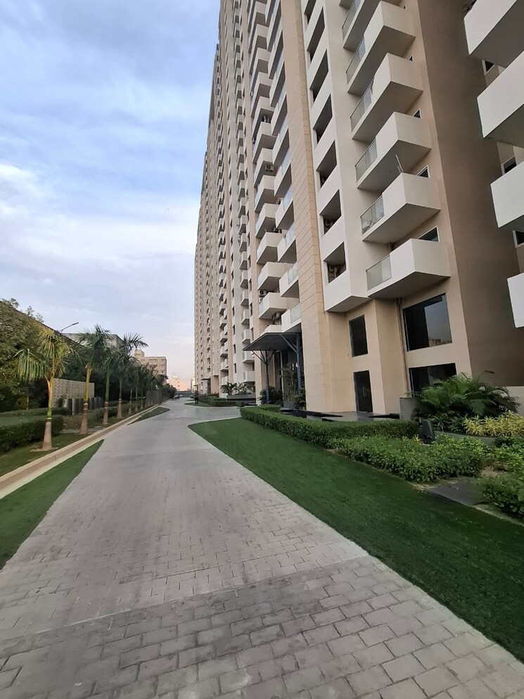 Exterior View, tulip-yellow 3 Bedroom 1704 Sq.Ft. Apartment In Sector 69 Gurgaon 9809623