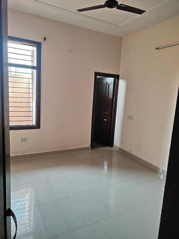 Room, ms-enclave-zirakpur 2 Bedroom 980 Sq.Ft. Apartment In Dhakoli Zirakpur 9809673