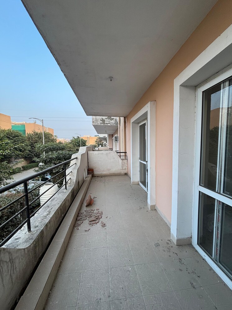 Balcony, bptp-park-81 3 Bedroom 970 Sq.Ft. Apartment In Sector 81 Faridabad 9809674