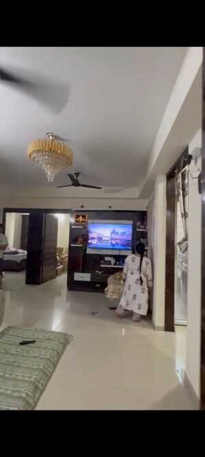 Parking in 3 BHK Apartment at Windsor Paradise 2, Raj Nagar Extension – for Sale