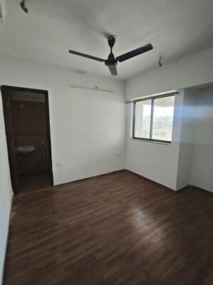 Room in 2 BHK Apartment at Lodha Downtown, Dombivli East – for Rent