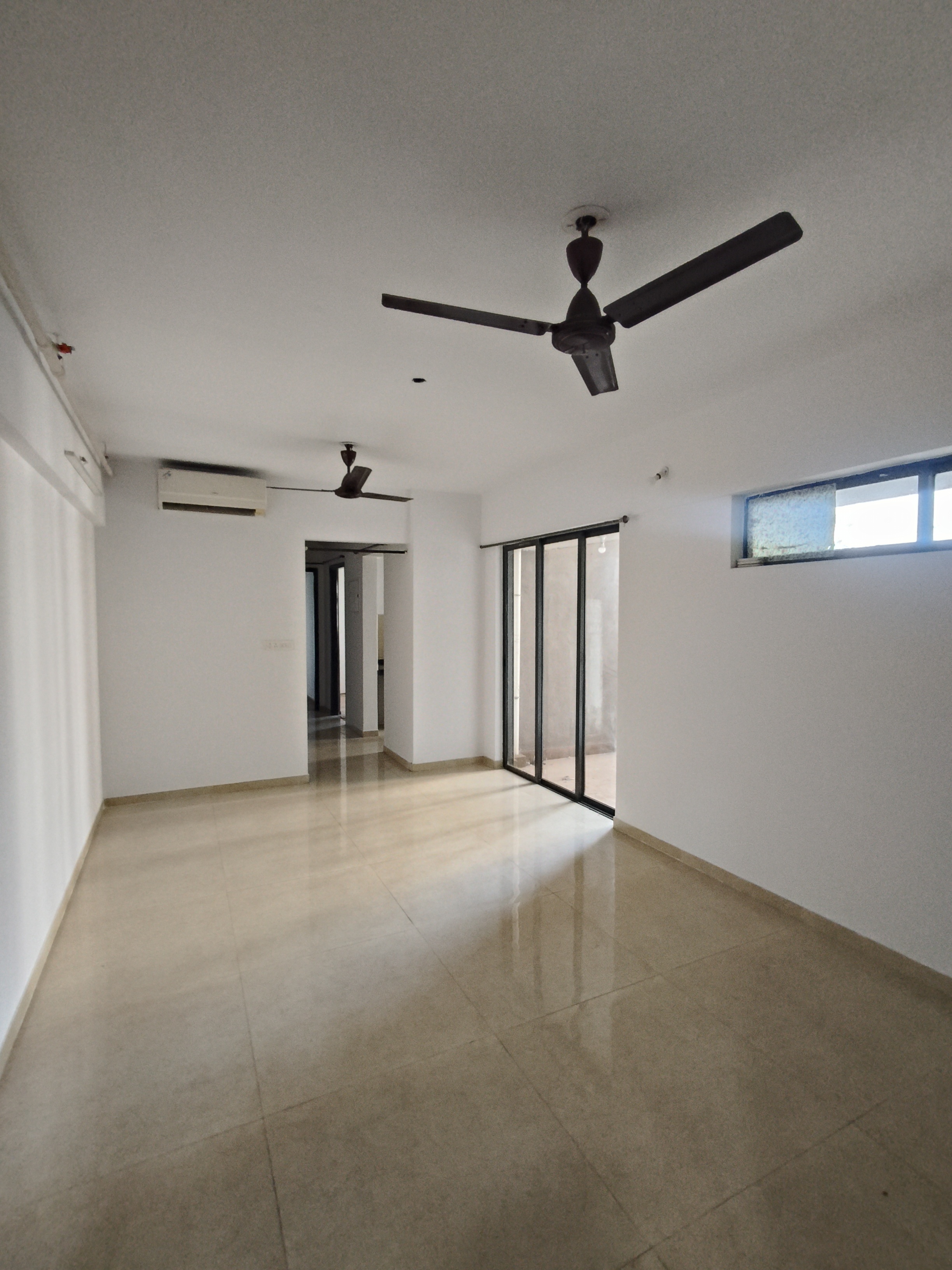 2 BHK + Pooja Room,Extra Room Apartment For Rent in Lodha Downtown