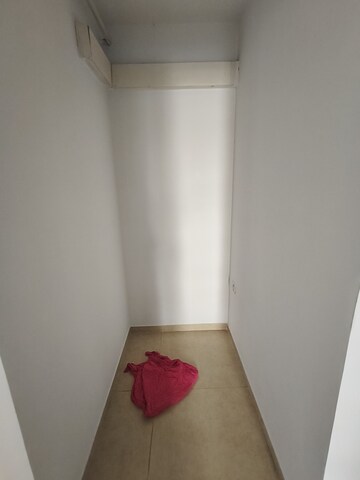 Furnished Amenities in 2 BHK Apartment at Lodha Downtown, Dombivli East – for Rent