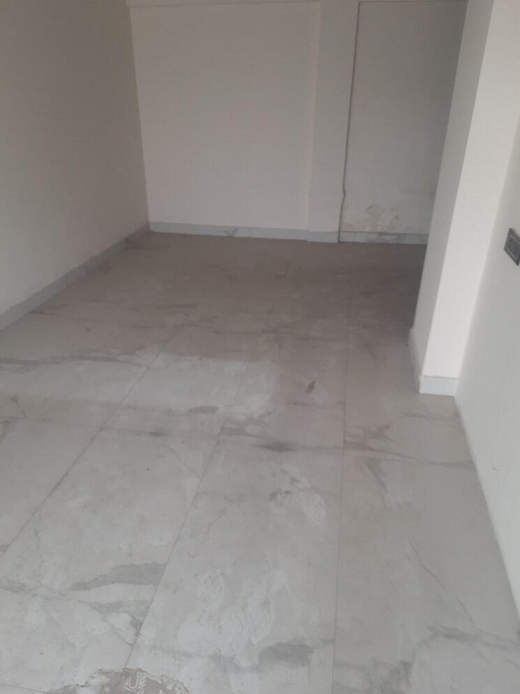 Floor Plan, dlf-centre-point Commercial Shop 685 Sq.Ft. In Sector 11 Faridabad 9809778