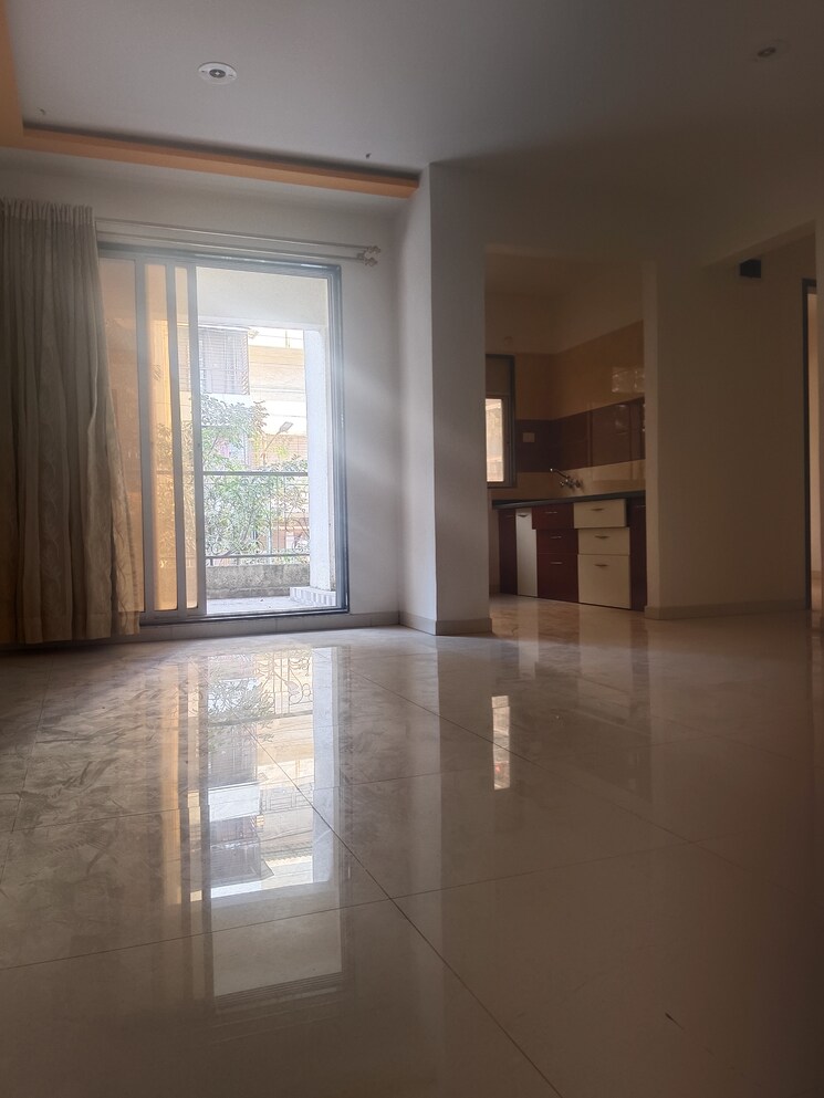 Room, rutu-riverview-classic-building-no-2-phase-2 2 Bedroom 900 Sq.Ft. Apartment In Kalyan West Thane 9809825