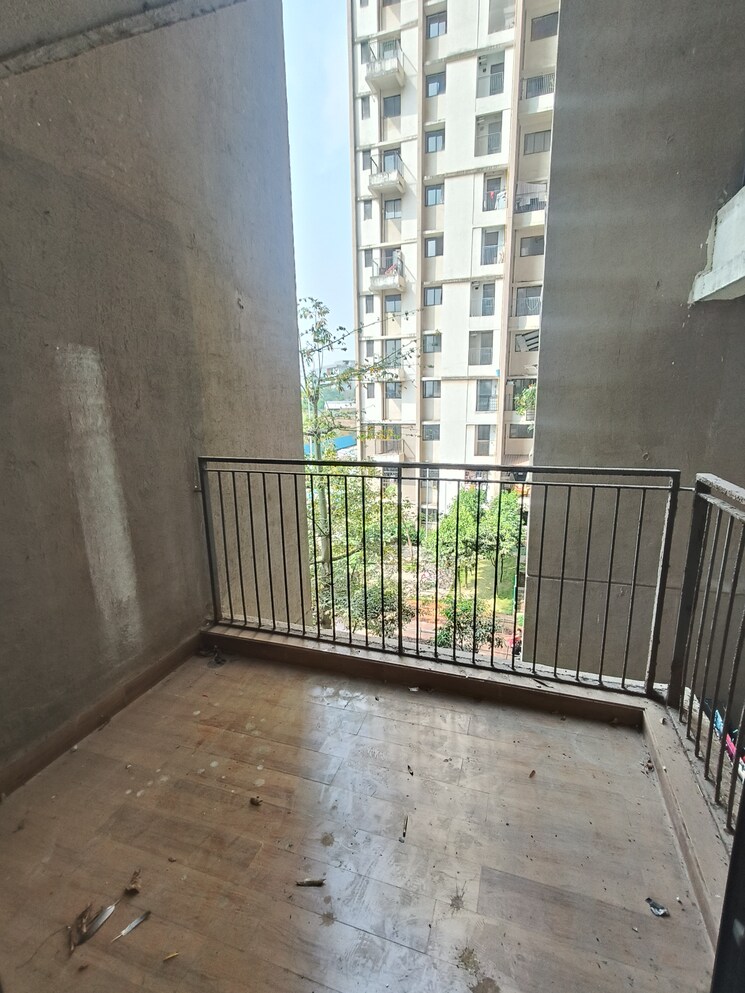 Balcony, lodha-lakeshore-greens 2 Bedroom 638 Sq.Ft. Apartment In Dombivli East Thane 9809881