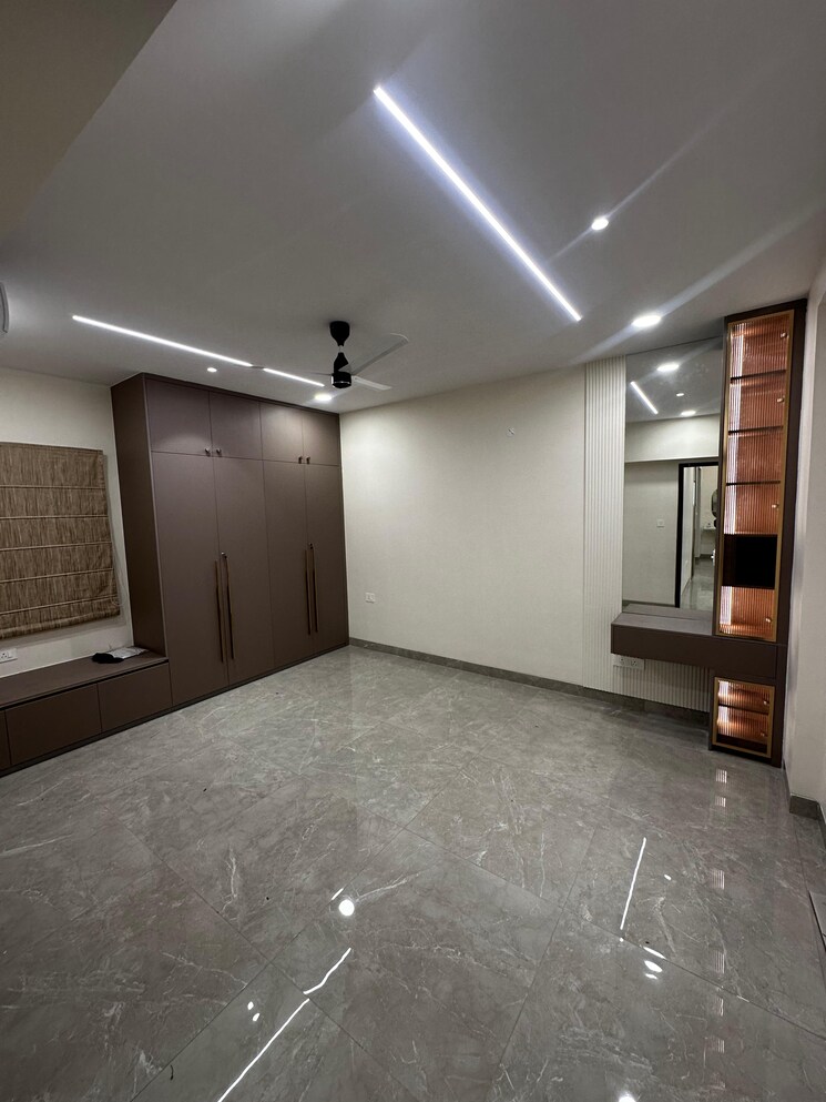 Room, hallmark-skyrena 3 Bedroom 2255 Sq.Ft. Apartment In Narsingi Hyderabad 9809921