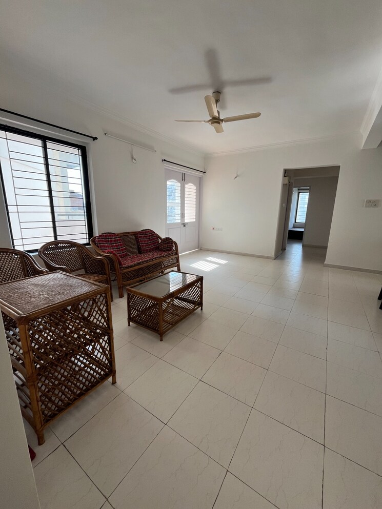 Living Room, rohan-nilay 3 Bedroom 1200 Sq.Ft. Apartment In Aundh Pune 9809957