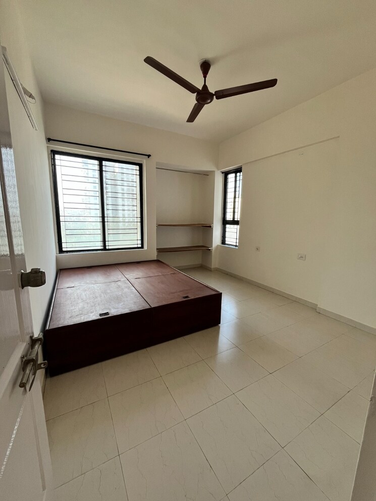 Kitchen, rohan-nilay 3 Bedroom 1200 Sq.Ft. Apartment In Aundh Pune 9809957