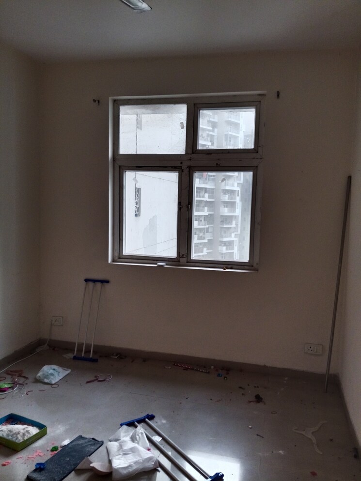 Room, mahagun-mywoods 3 Bedroom 1545 Sq.Ft. Apartment In Sector 16c Greater Noida Greater Noida 9810052