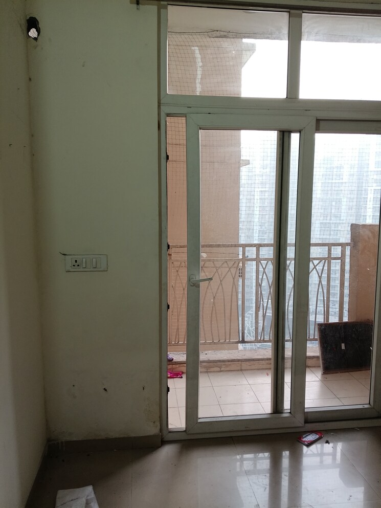 Room, mahagun-mywoods 3 Bedroom 1545 Sq.Ft. Apartment In Sector 16c Greater Noida Greater Noida 9810052