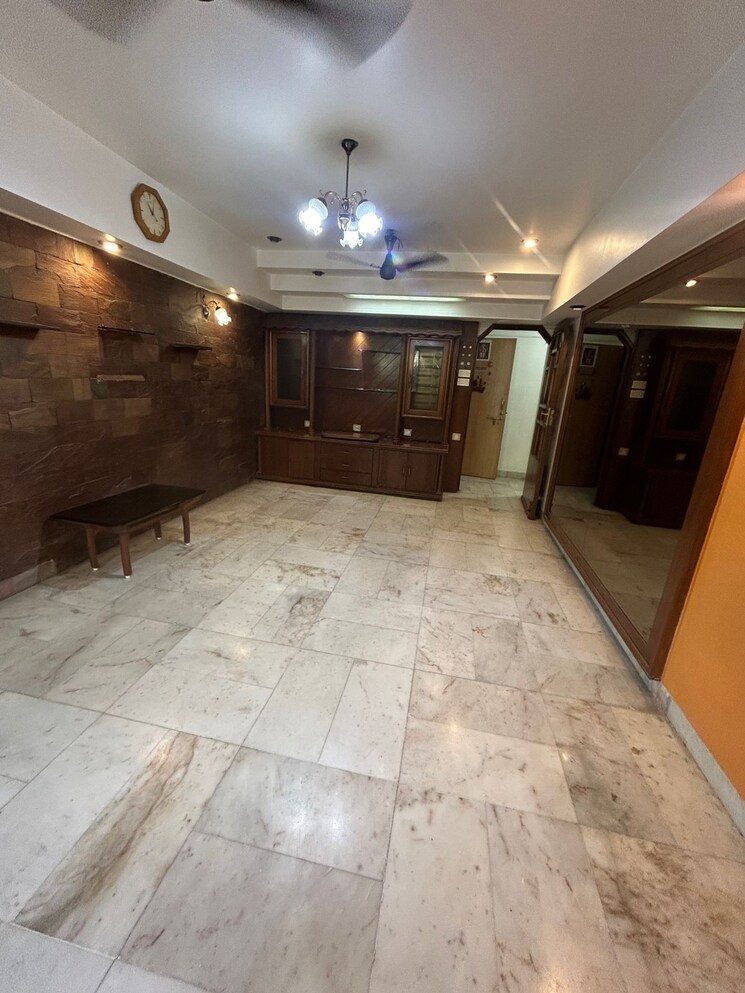 Living Room, heimat-apartment 2 Bedroom 800 Sq.Ft. Apartment In Santacruz West Mumbai 9810137