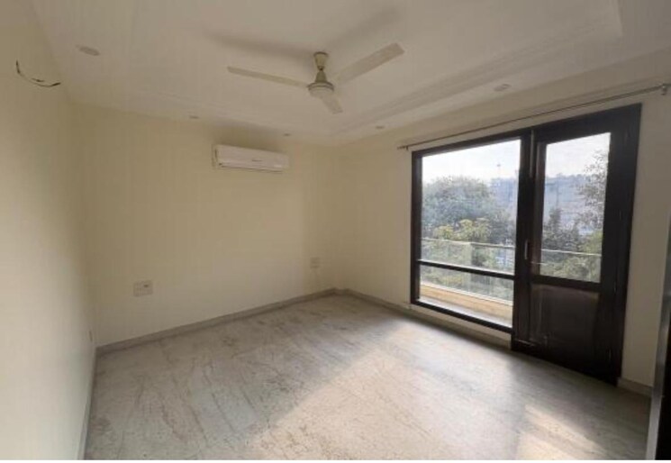 Room, saket 4 Bedroom 2500 Sq.Ft. Builder Floor In Saket Delhi 9810142