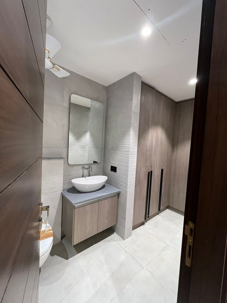 Bathroom, anant-raj-ashok-estate 3 Bedroom 1600 Sq.Ft. Apartment In Sector 63a Gurgaon 9810133