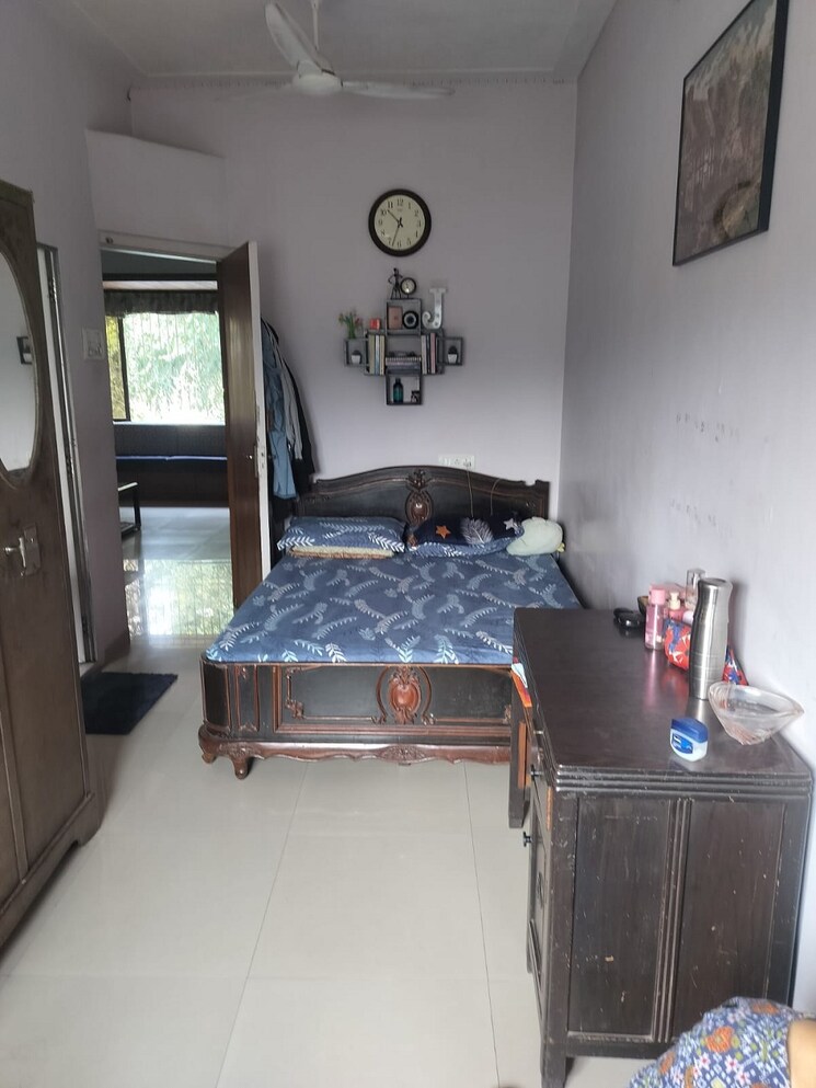 Bedroom, khar west 2 Bedroom 700 Sq.Ft. Apartment In Khar West Mumbai 9810232