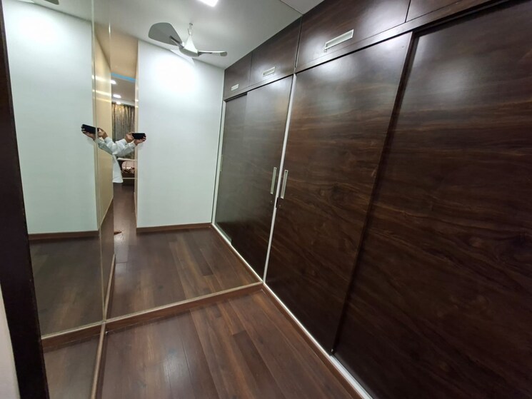 undefined, oberoi-springs 5 Bedroom 3000 Sq.Ft. Apartment In Andheri West Mumbai 9810337