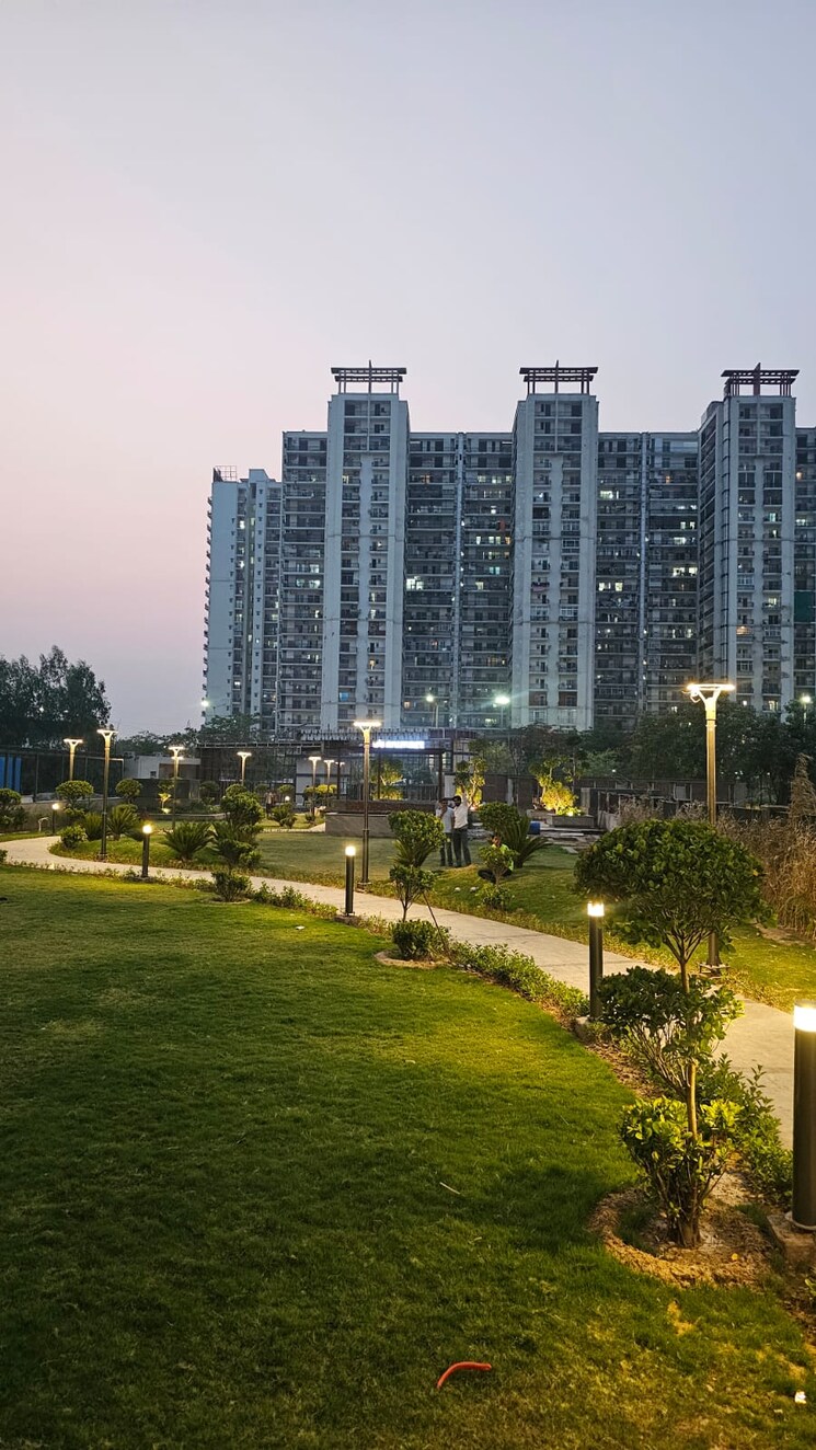 Cover Image, ats-happy-trails 2 Bedroom 720 Sq.Ft. Apartment In Sector 10 Greater Noida Greater Noida 9810352