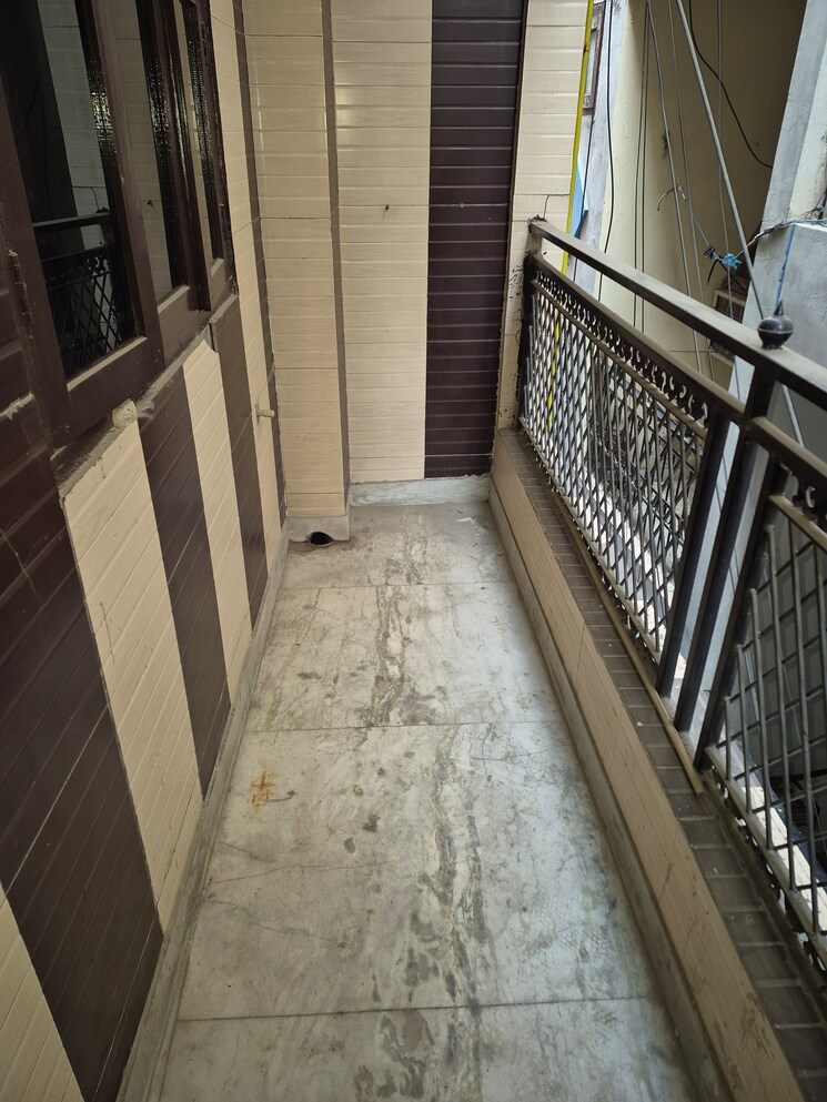 Cover Image, mayur vihar 2.5 Bedroom 850 Sq.Ft. Builder Floor In Mayur Vihar Delhi 9810396