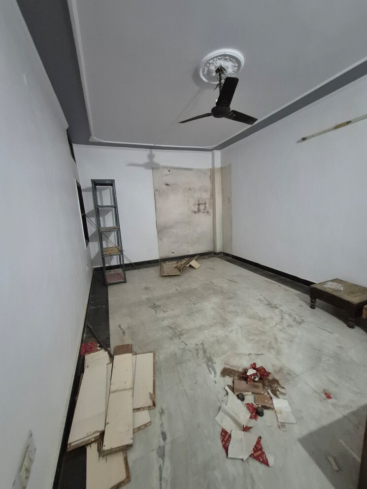 Kitchen, mayur vihar 2.5 Bedroom 850 Sq.Ft. Builder Floor In Mayur Vihar Delhi 9810396