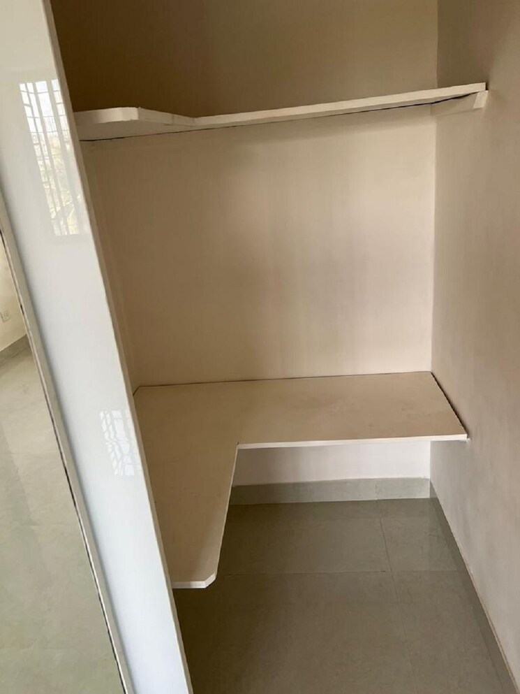 undefined, bandra west 2 Bedroom 700 Sq.Ft. Apartment In Bandra West Mumbai 9810392