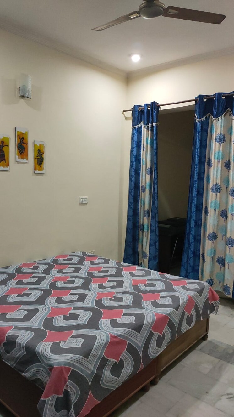 Bedroom, parbhat road 6+ Bedroom 1860 Sq.Ft. Villa In Parbhat Road Zirakpur 9810467