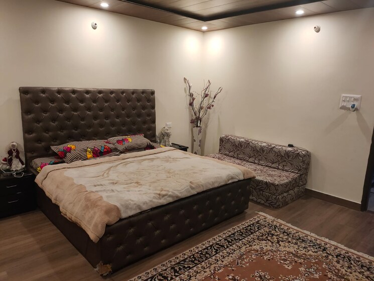 Bedroom, parbhat road 6+ Bedroom 1860 Sq.Ft. Villa In Parbhat Road Zirakpur 9810467