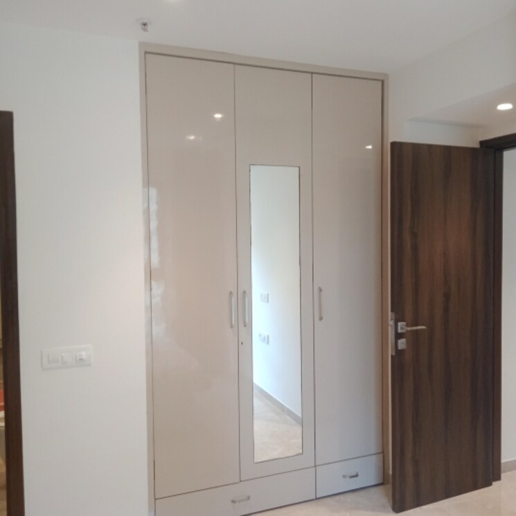 Room, hiranandani-regent-hill 1 Bedroom 379 Sq.Ft. Apartment In Powai Mumbai 9810481