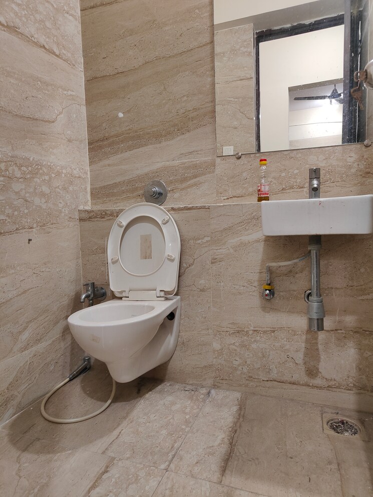 Bathroom, lodha-crown-kolshet 1 Bedroom 322 Sq.Ft. Apartment In Kolshet Road Thane 9810617