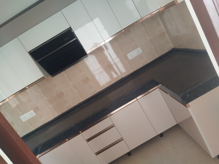 Kitchen, bbd-green-city-sun-breeze-ii 3.5 Bedroom 1850 Sq.Ft. Apartment In Gomti Nagar Lucknow 9810619