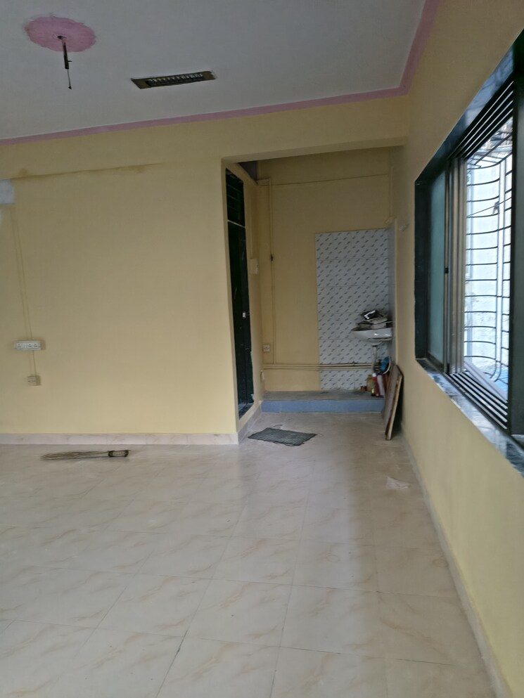 undefined, kurla east Commercial Office Space 400 Sq.Ft. In Kurla East Mumbai 9810636