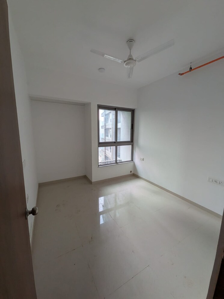 Room, kalpataru-immensa-b 2 Bedroom 598 Sq.Ft. Apartment In Kolshet Road Thane 9810671