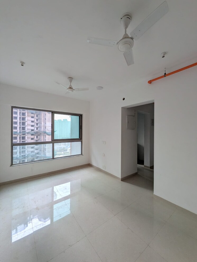 Room, kalpataru-immensa-b 2 Bedroom 598 Sq.Ft. Apartment In Kolshet Road Thane 9810671