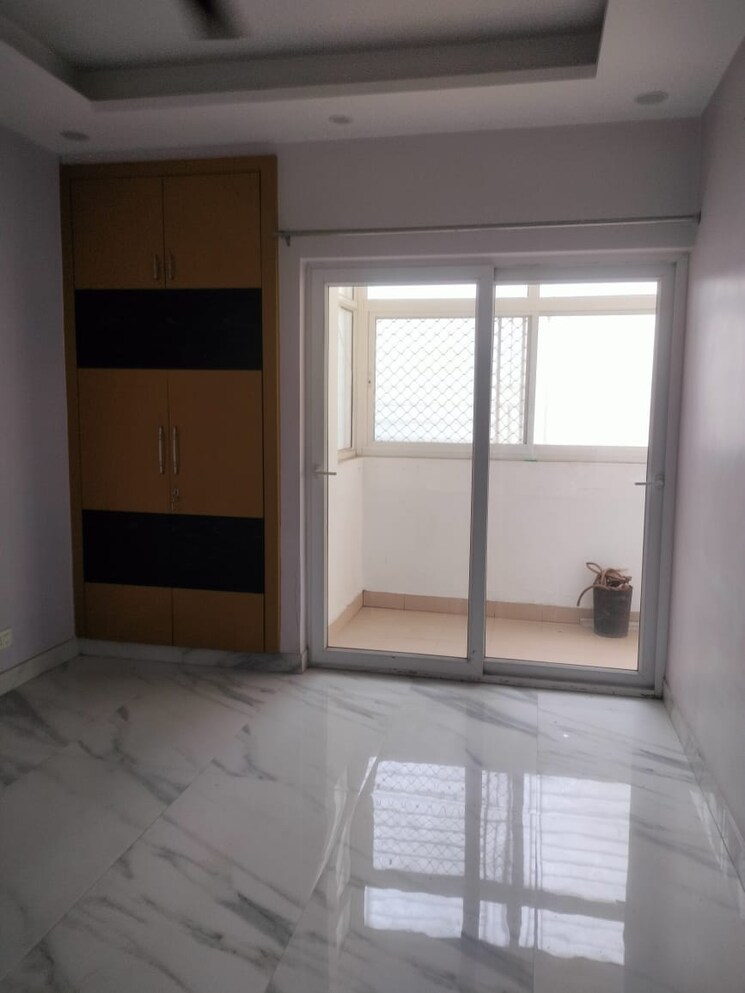 Room, nimbus-the-hyde-park 3 Bedroom 1320 Sq.Ft. Apartment In Sector 78 Noida 9810717