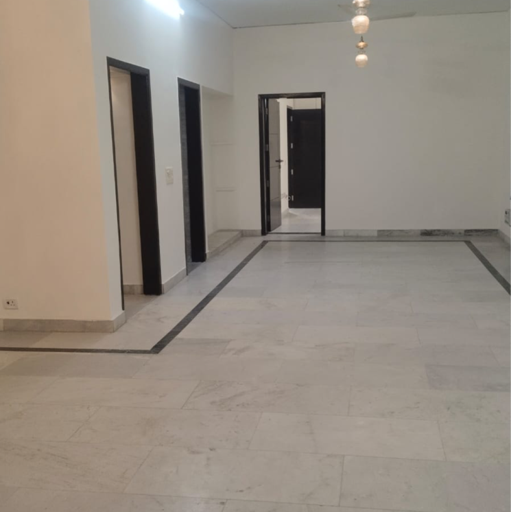Room, vasant vihar 4 Bedroom 5000 Sq.Ft. Builder Floor In Vasant Vihar Delhi 9810809