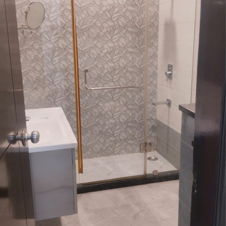 Bathroom, vasant vihar 4 Bedroom 5000 Sq.Ft. Builder Floor In Vasant Vihar Delhi 9810809