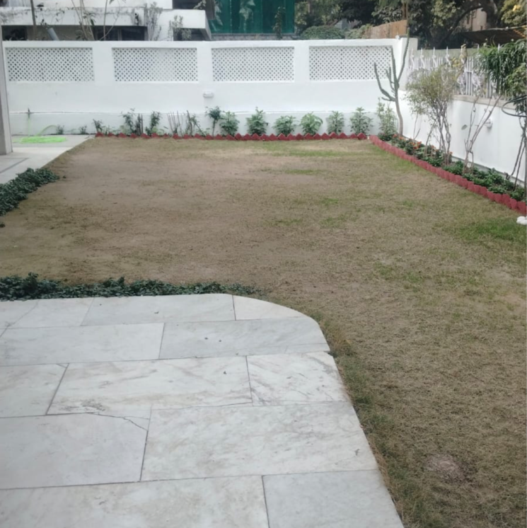  Parking, vasant vihar 4 Bedroom 5000 Sq.Ft. Builder Floor In Vasant Vihar Delhi 9810809