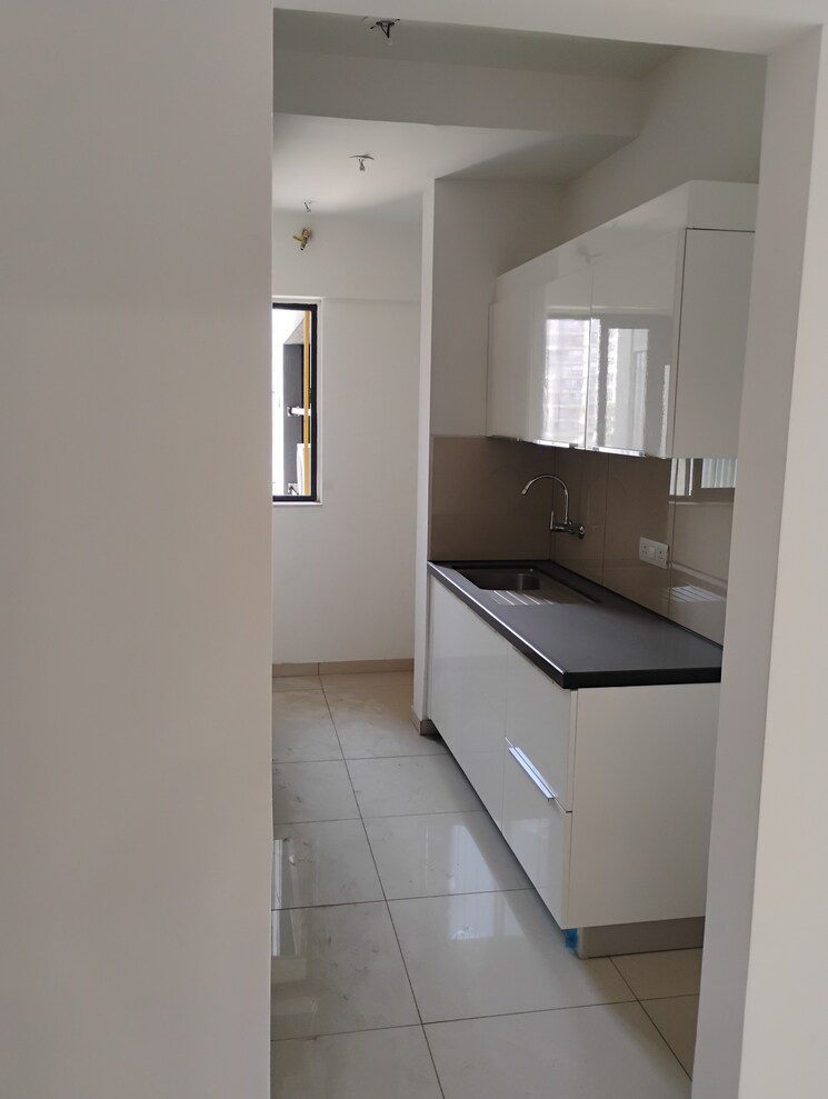 Kitchen, shapoorji-pallonji-vicinia 2 Bedroom 670 Sq.Ft. Apartment In Powai Mumbai 9810819