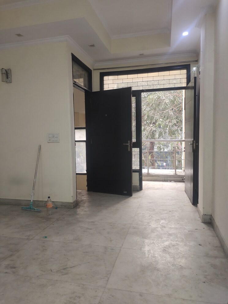 Kitchen, lajpat nagar 4 2 Bedroom 1000 Sq.Ft. Builder Floor In Lajpat Nagar 4 Delhi 9810822