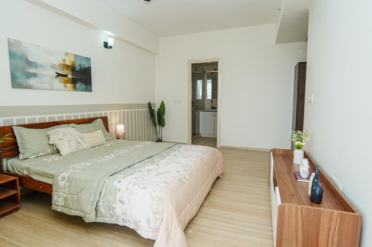 Bedroom, dlf-regal-gardens 3 Bedroom 1755 Sq.Ft. Apartment In Sector 90 Gurgaon 9810858