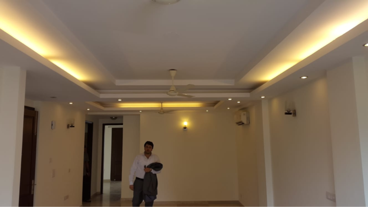 Living Room, safdarjung enclave 3 Bedroom 200 Sq.Yd. Builder Floor In Safdarjung Enclave Delhi 9810868