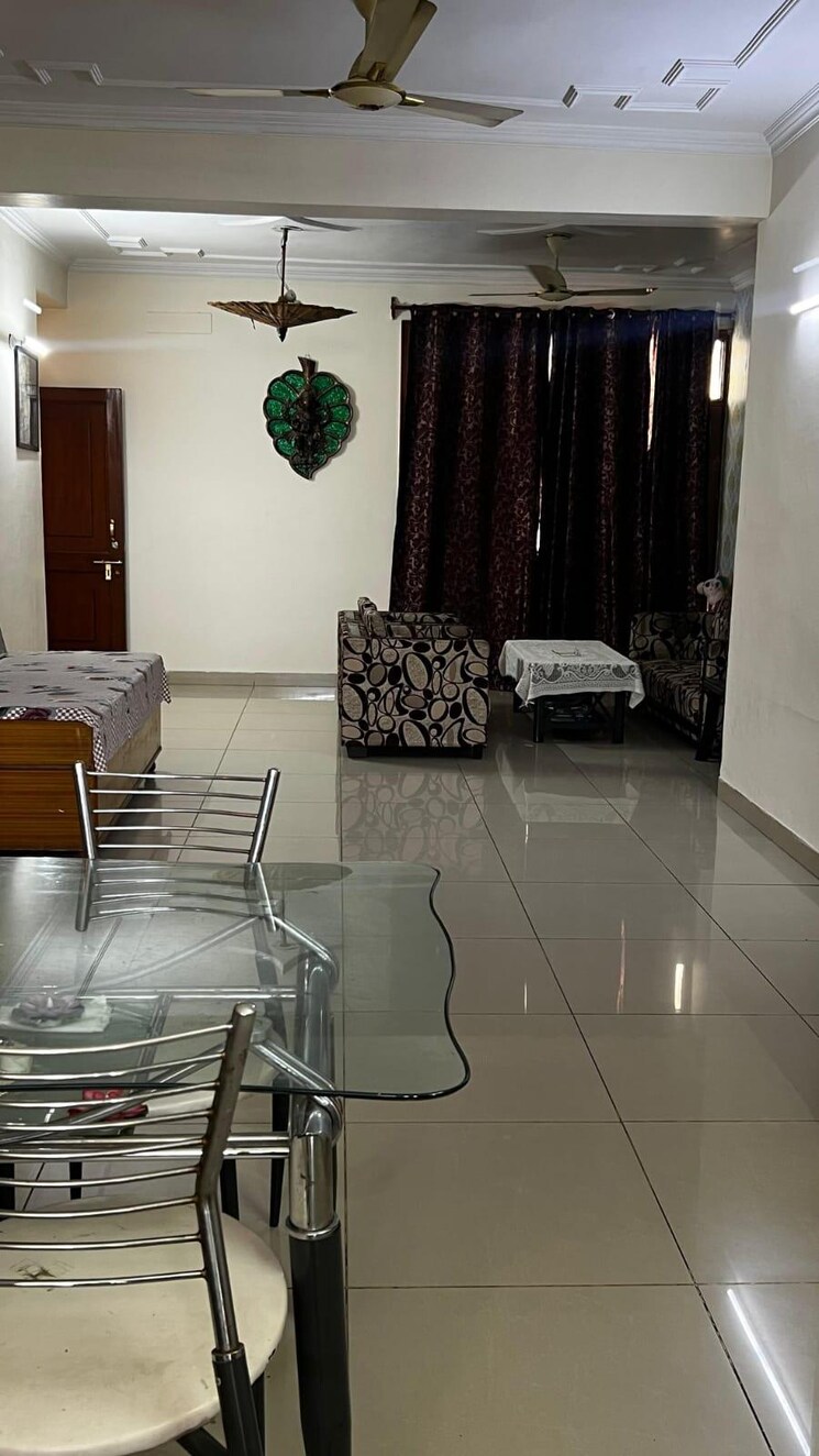 Living Room, ambala highway 3 Bedroom 1743 Sq.Ft. Apartment In Ambala Highway Zirakpur 9810871