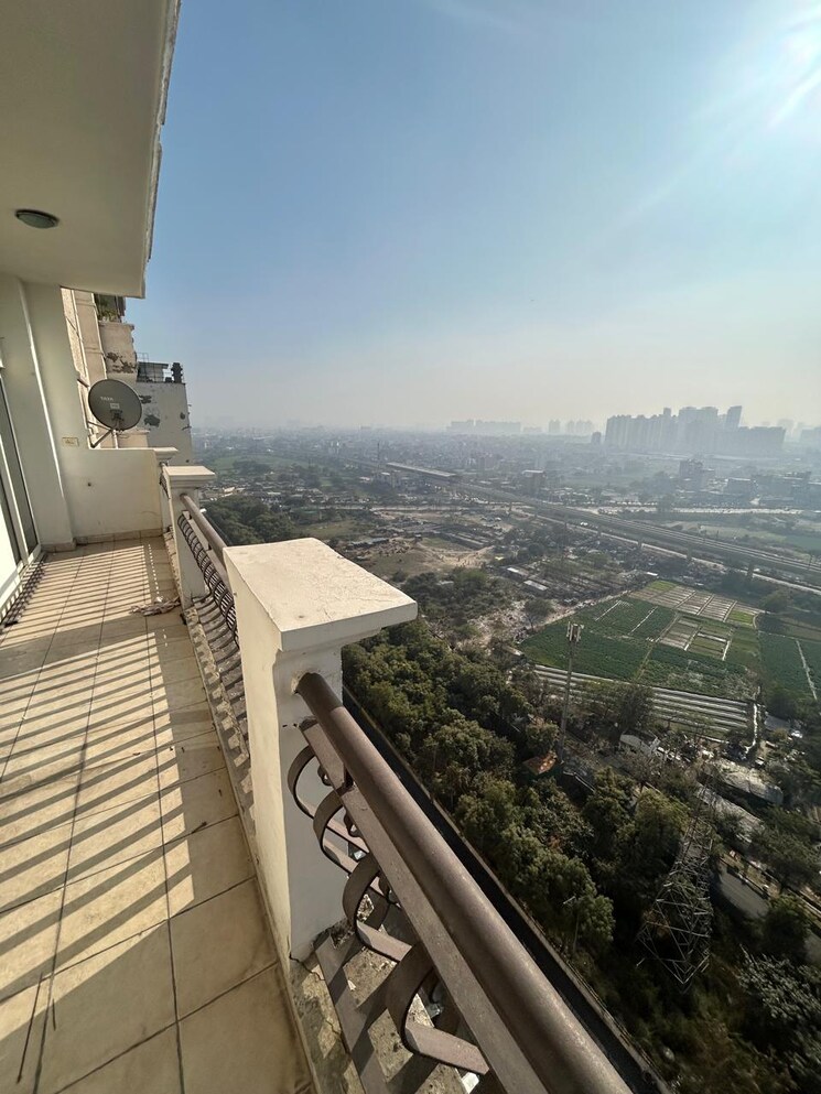 Balcony, sunshine-helios 3 Bedroom 1575 Sq.Ft. Apartment In Sector 78 Noida 9810937