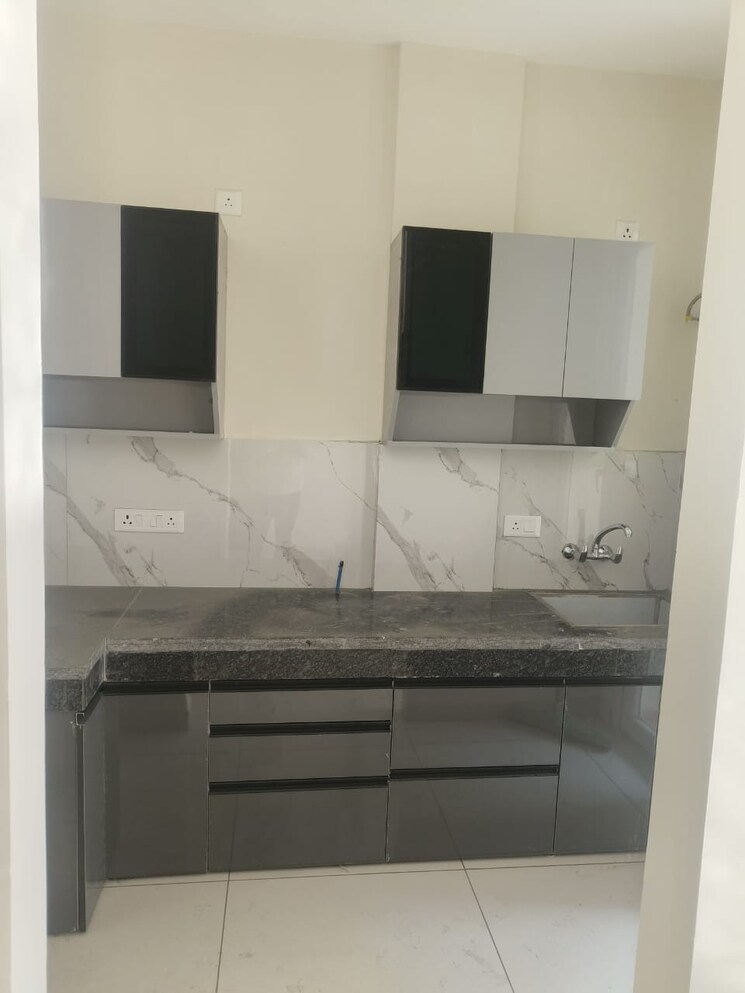 Kitchen, sbp-gateway-of-dreams 2 Bedroom 1250 Sq.Ft. Apartment In Dhakoli Zirakpur 9811094