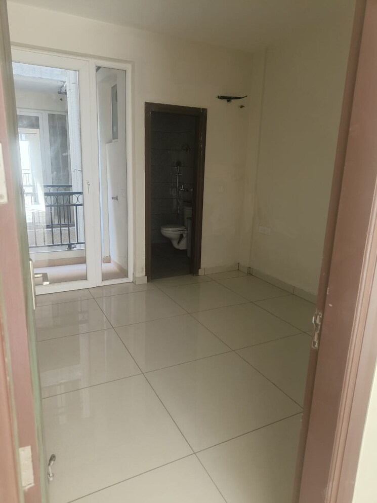 Room, sbp-gateway-of-dreams 2 Bedroom 1250 Sq.Ft. Apartment In Dhakoli Zirakpur 9811094